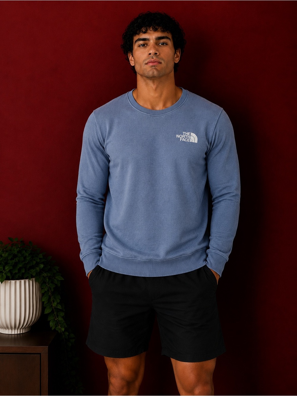 The North Face Embroidered Logo Crewneck Sweatshirt Size L